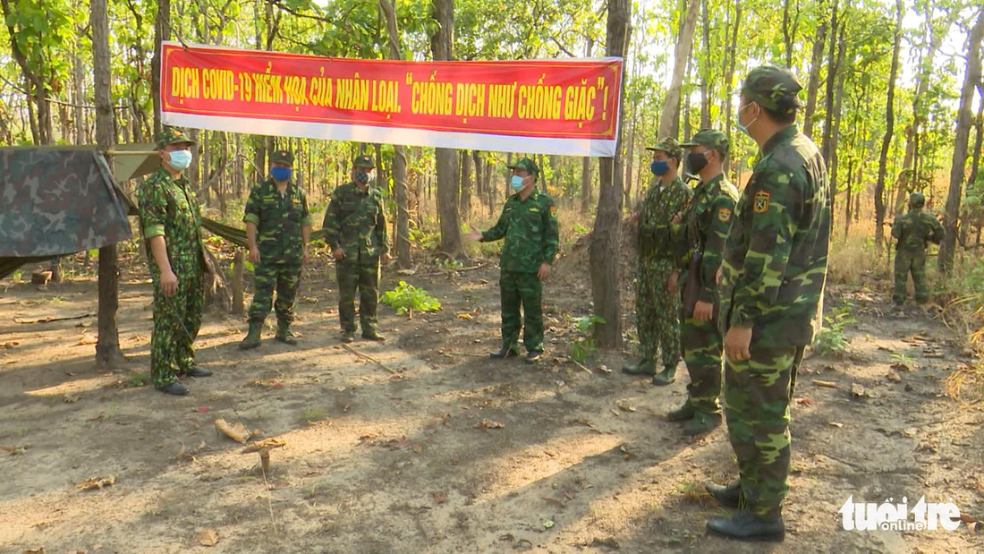 Những chốt chặn dịch trong lòng rừng - Ảnh 8.