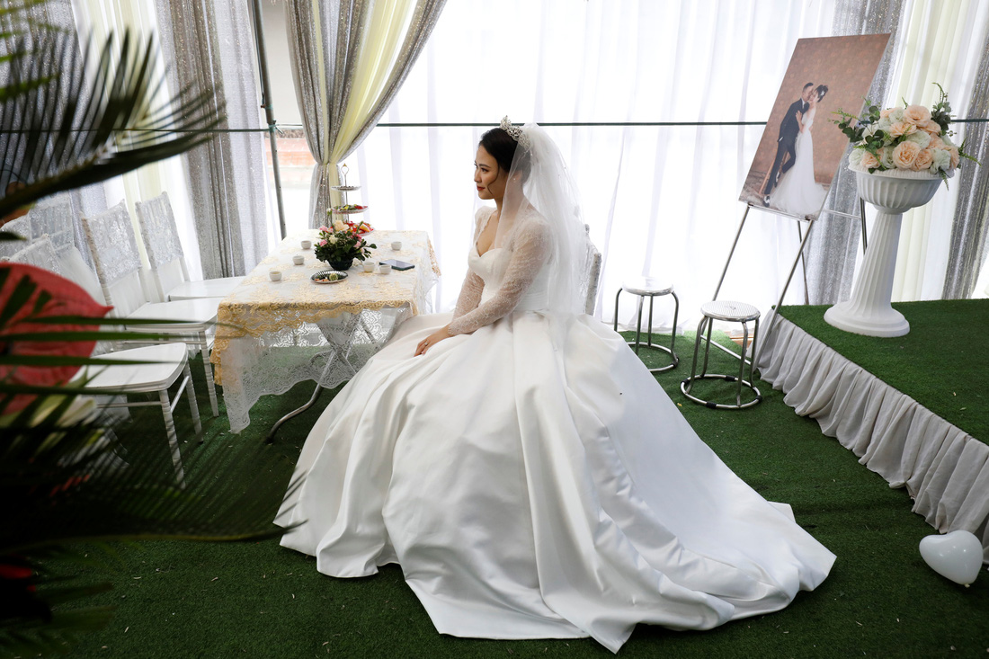 Đám cưới Việt Nam thời COVID-19 trên Hãng tin Reuters - Ảnh 5.