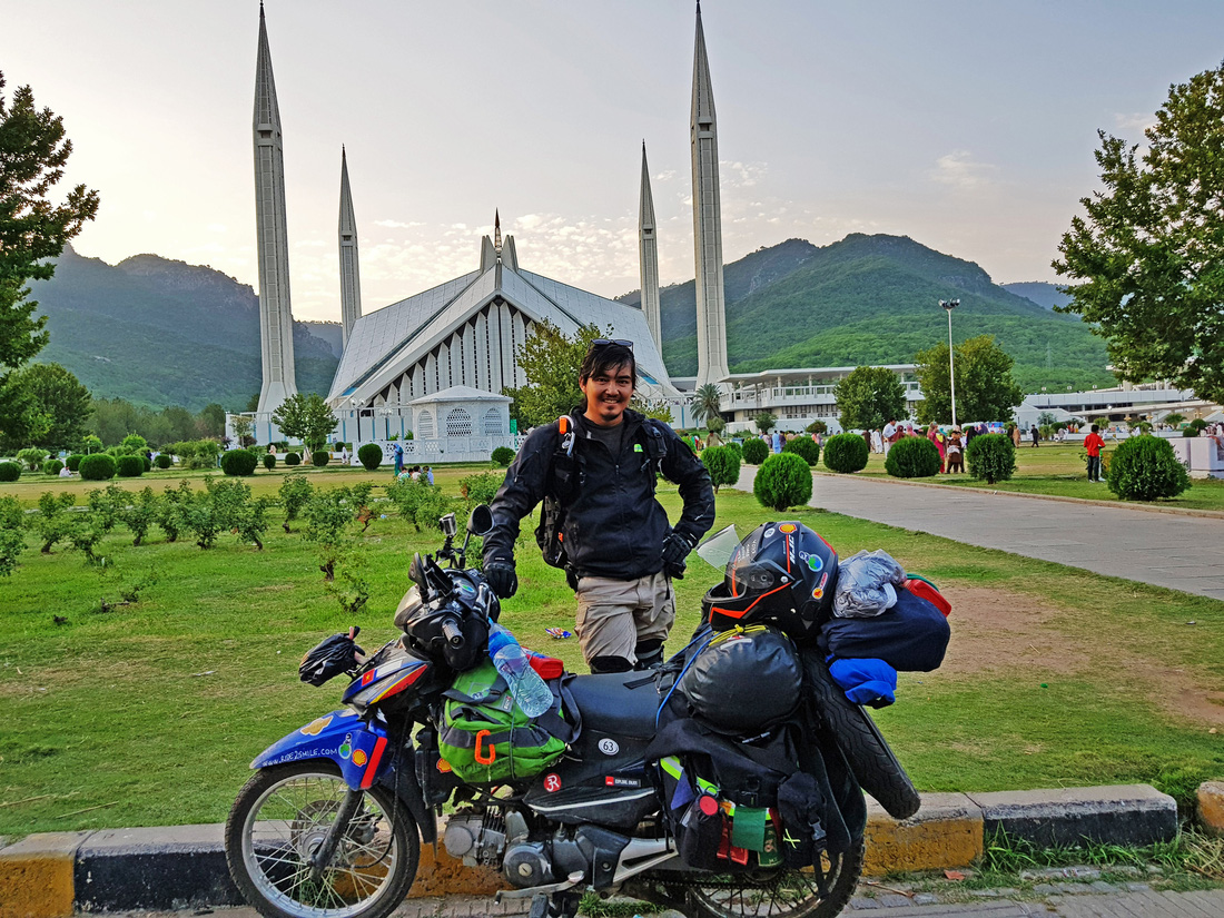 Chàng trai Việt đi xe máy vòng quanh thế giới: Học được muôn ngàn bài học ý nghĩa - Ảnh 11.