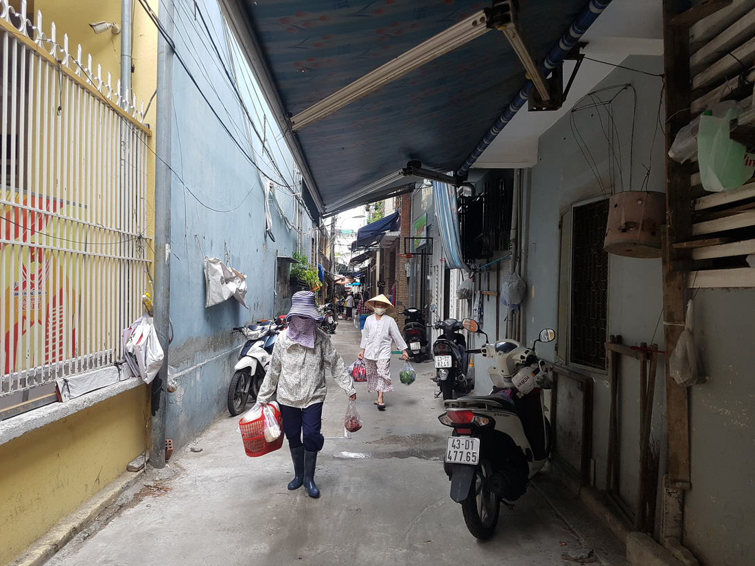 Đi chợ tem phiếu sáng nay ở Đà Nẵng - Ảnh 3.