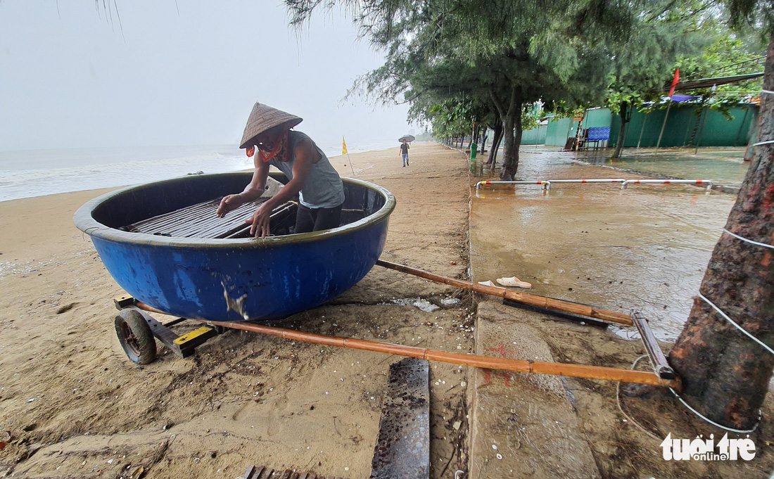 Nghệ An, Thanh Hóa sẵn sàng ứng phó với bão số 2 - Ảnh 1.