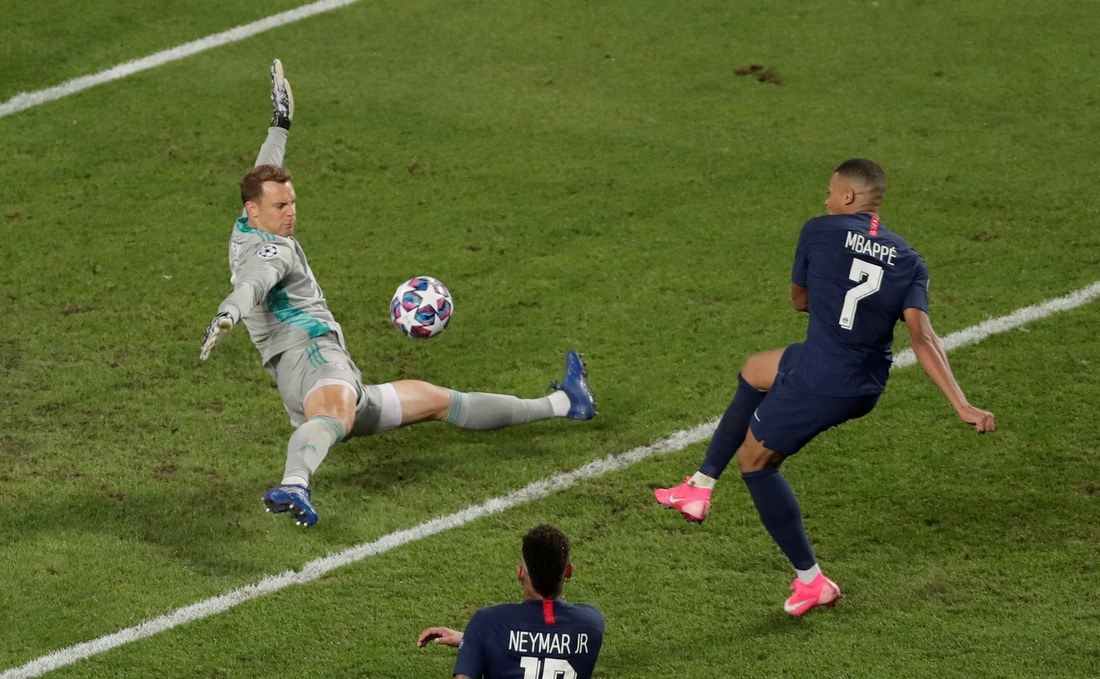 Những khoảnh khắc Neuer cứu thua xuất thần giúp Bayern vô địch - Ảnh 5.