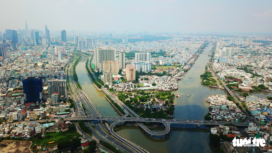 Ngắm Sài Gòn - thành phố hoa lệ bên những dòng sông - Ảnh 11.
