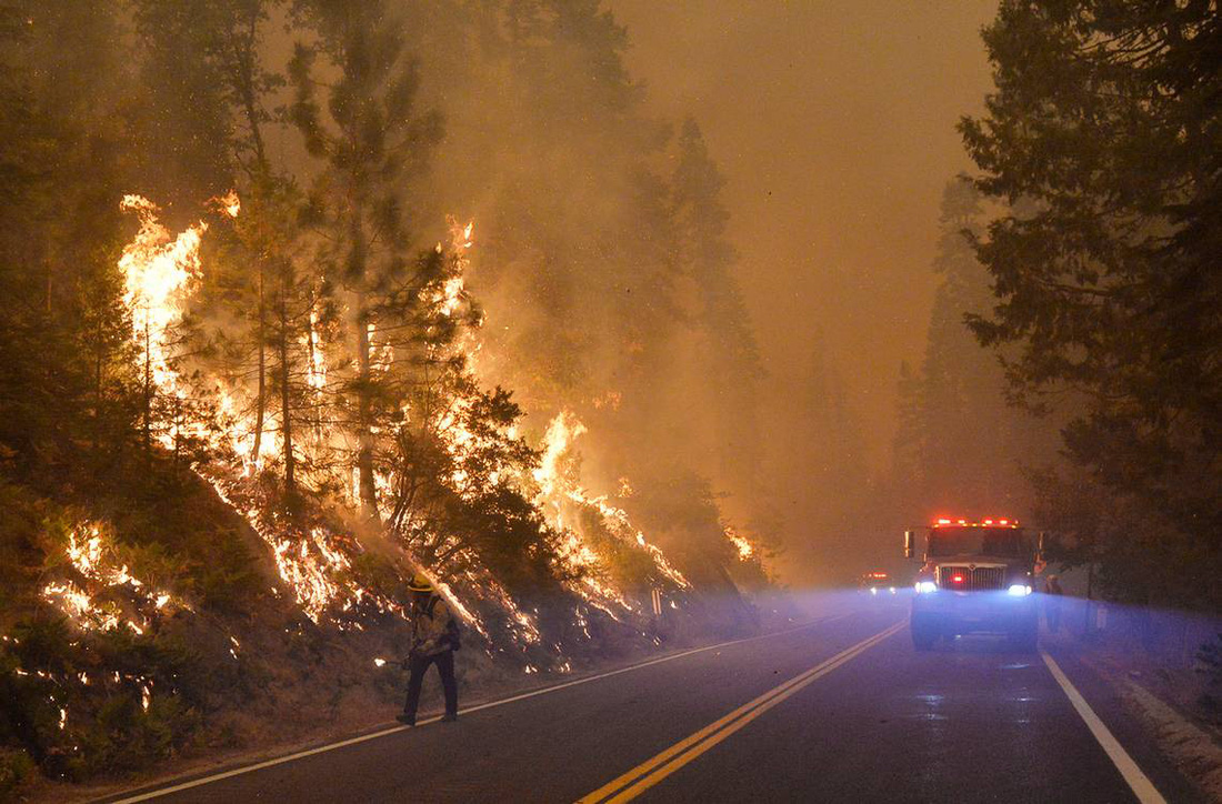 Bang California ban bố tình trạng khẩn cấp tại 5 quận vì cháy rừng - Ảnh 3.
