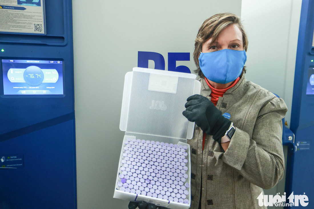 Mỹ bàn giao tủ lạnh âm sâu lưu trữ vắc xin Pfizer cho Việt Nam - Ảnh 5.