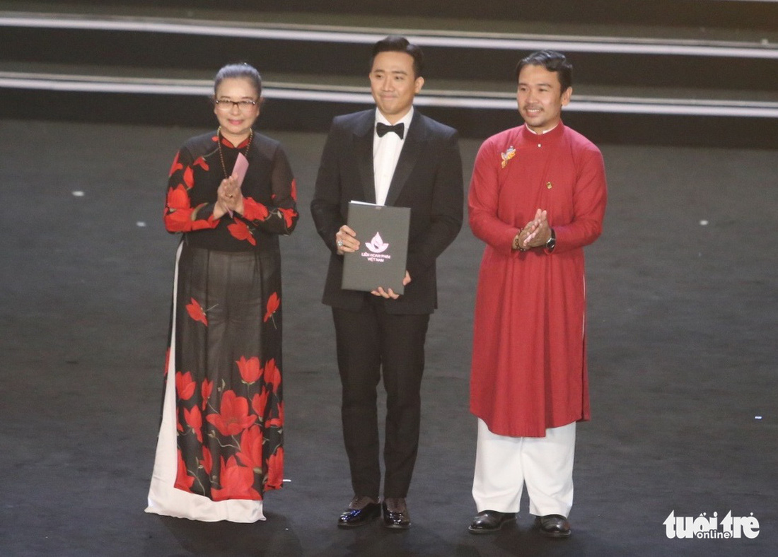 Mắt biếc đoạt Bông sen vàng, Bố già giành Bông sen bạc tại Liên hoan phim Việt Nam - Ảnh 3.
