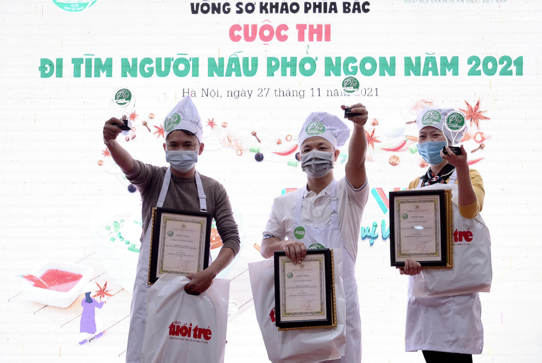 Đi tìm người nấu phở ngon khu vực phía Bắc: Cuộc tranh tài của những người đam mê phở - Ảnh 9.