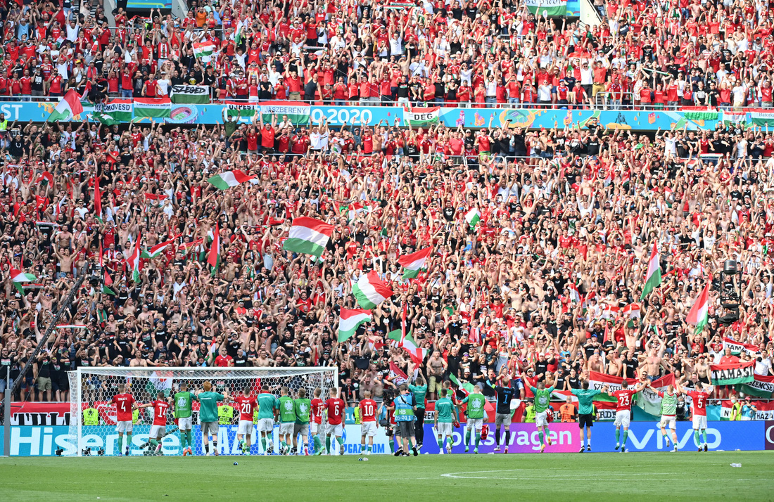 20 khoảnh khắc đáng nhớ vòng bảng Euro 2020 - Ảnh 8.