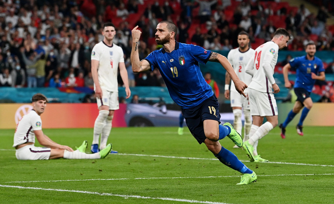 Những khoảnh khắc định đoạt trận chung kết Euro 2020 - Ảnh 12.