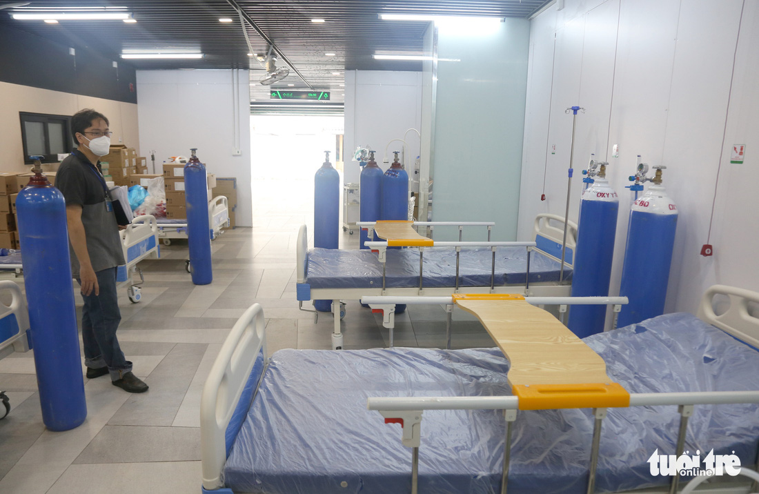 Bên trong Bệnh viện dã chiến số 5 Thuận Kiều Plaza trước giờ nhận bệnh - Ảnh 3.