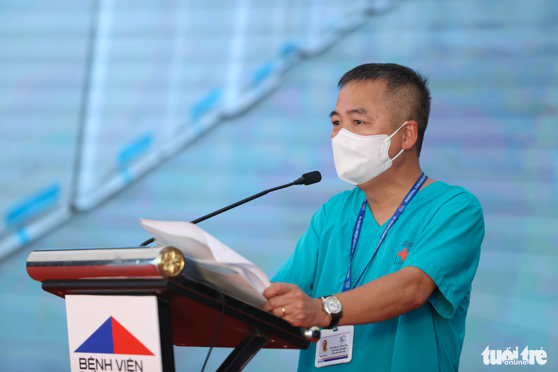 Thủ tướng Phạm Minh Chính thị sát bệnh viện dã chiến tuyến cuối điều trị COVID-19 tại miền Bắc - Ảnh 7.