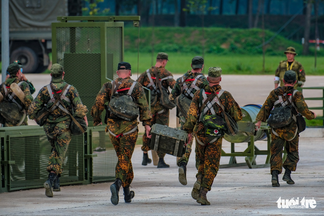 Mãn nhãn xem Xạ thủ bắn tỉa và Vùng tai nạn tại Army Games 2021 - Ảnh 14.