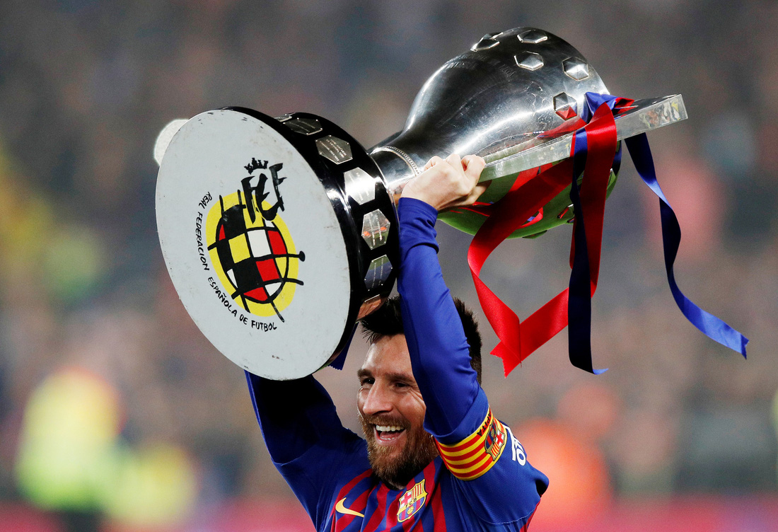 Sự nghiệp của Messi tại Barca qua ảnh - Ảnh 12.
