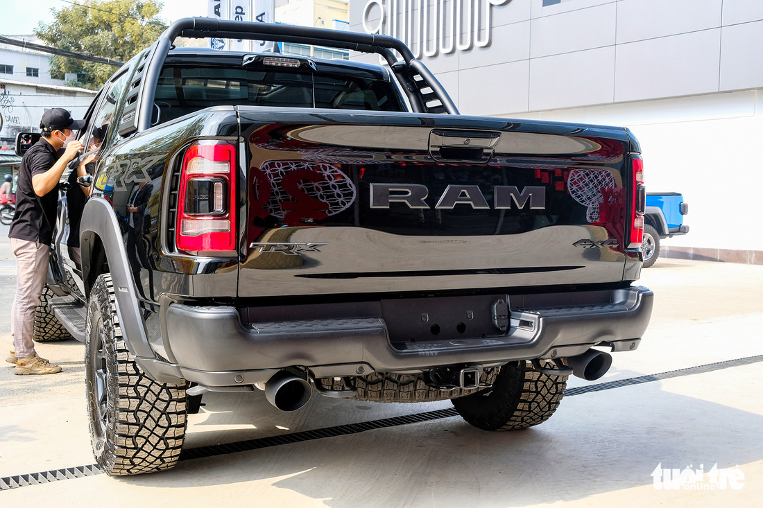 RAM 1500 TRX - bán tải mạnh nhất, đắt nhất Việt Nam giá 7,9 tỉ đồng - Ảnh 7.