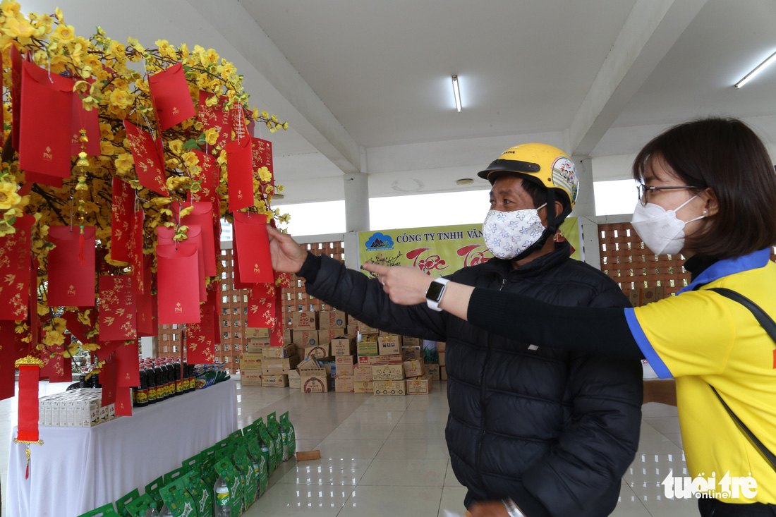 ‘Nghe tin được sắm Tết ở siêu thị 0 đồng, tui thao thức cả đêm’ - Ảnh 6.