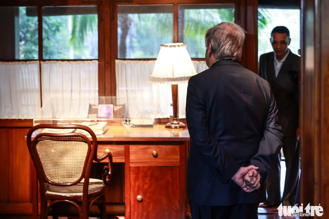 Tổng thư ký Liên Hiệp Quốc Antonio Guterres thăm nhà sàn Bác Hồ - Ảnh 7.
