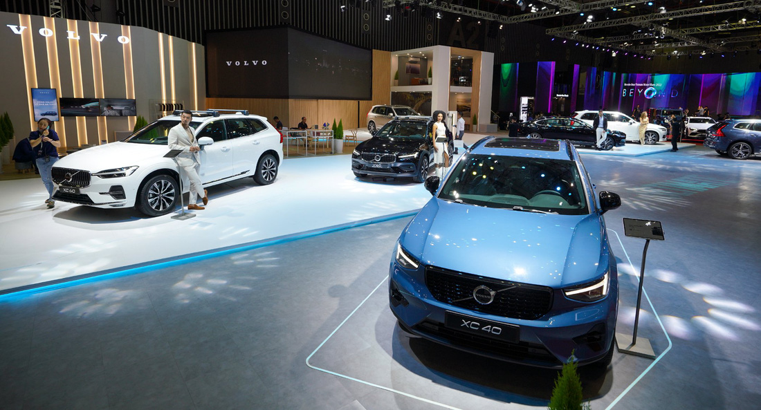 Volvo chào hàng khách Việt loạt xe xanh, tràn ngập công nghệ - Ảnh 9.