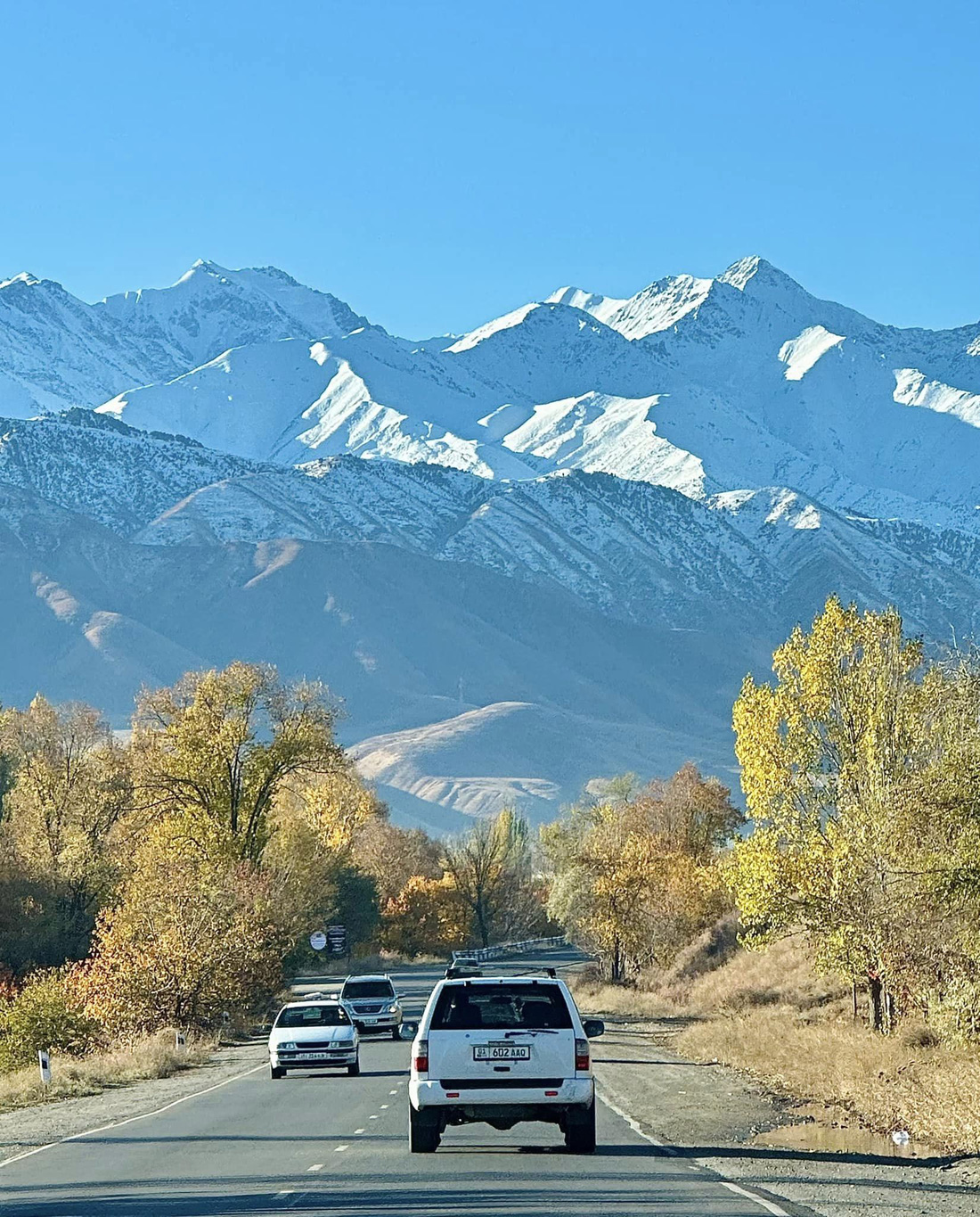 Theo chân du khách Việt ngắm thu vàng trên con đường tơ lụa từ Kazakhstan đến Kyrgyzstan - Ảnh 25.