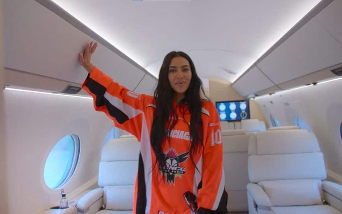 Kim Kardashian ‘cấm’ mọi người làm bẩn chiếc máy bay riêng 150 triệu USD, kể cả gia đình - Ảnh 1.