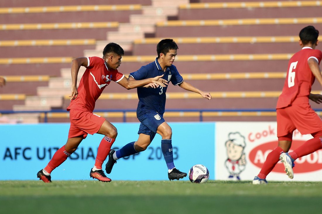 U17 Việt Nam thắng đậm trong ngày ra quân vòng loại U17 châu Á 2023 - Ảnh 6.