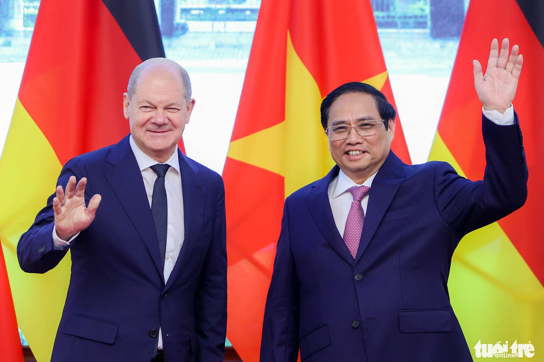 Thủ tướng Phạm Minh Chính đón và hội đàm với Thủ tướng Đức Olaf Scholz - Ảnh 1.