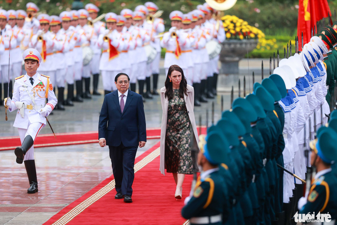 Thủ tướng Phạm Minh Chính đón và hội đàm với Thủ tướng New Zealand Jacinda Ardern - Ảnh 2.