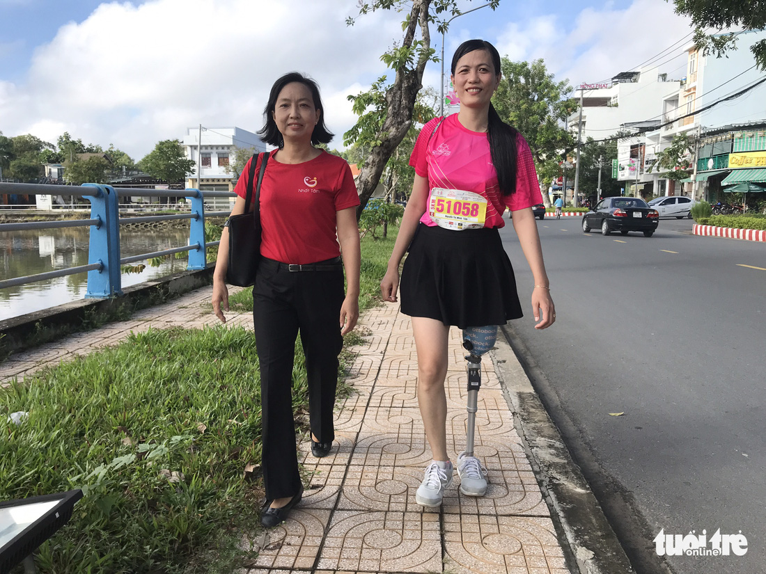 Giải Marathon đất sen hồng, vui khỏe là chính - Ảnh 7.