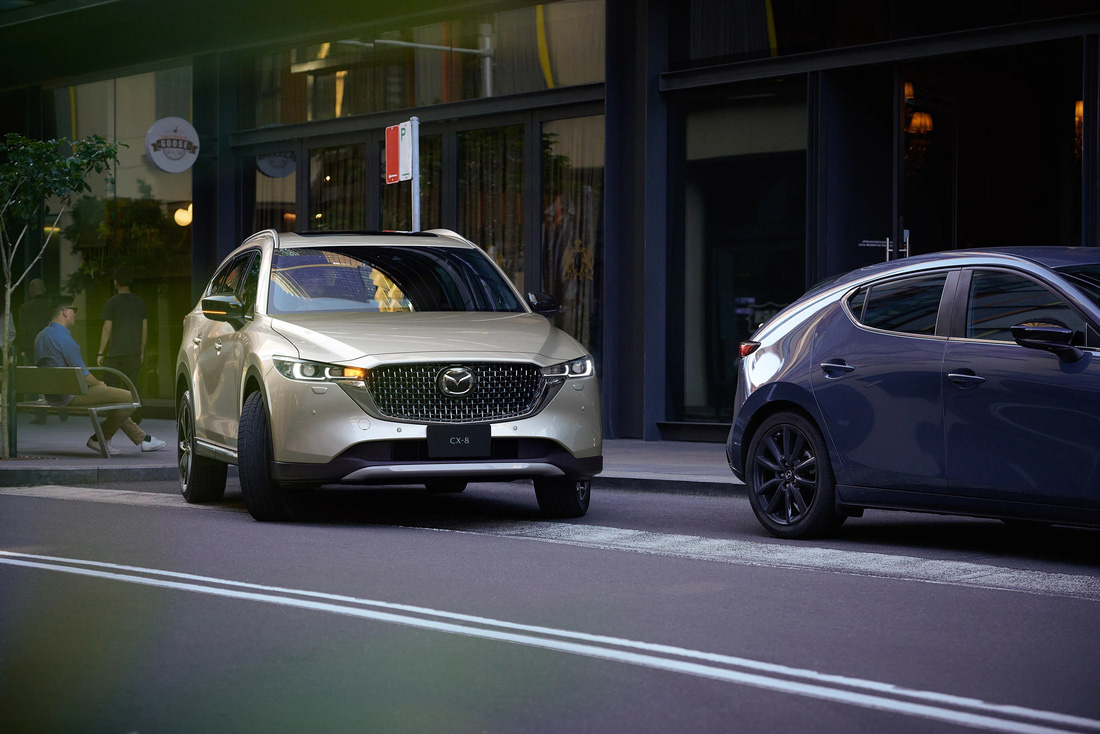 Mazda CX-8 2023 ra mắt: Hoàn thiện hơn, tăng sức đấu Hyundai Santa Fe - Ảnh 6.
