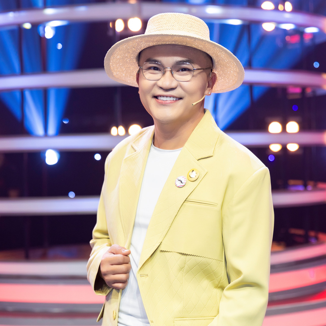 MONO liên tiếp dẫn đầu Billboard Việt Nam; Đại Nghĩa trở lại sân khấu sau khóa tu tập gieo duyên - Ảnh 3.