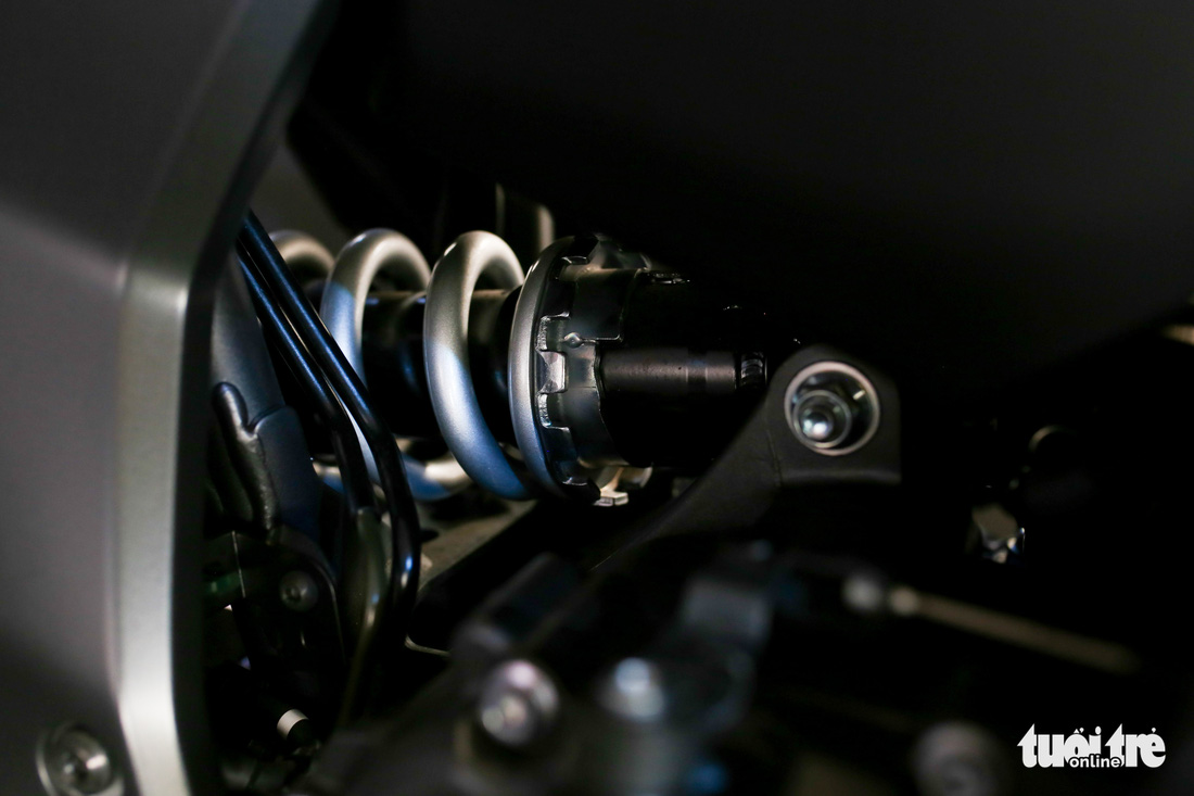 Yamaha YZF-R7 - Sportbike tầm trung giá 269 triệu đồng, thay thế huyền thoại R6 - Ảnh 7.