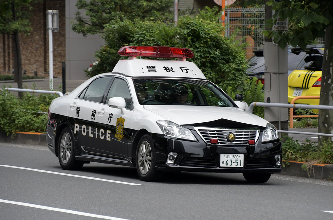 Báo Tây kinh ngạc trước xe cảnh sát Nhật Bản: Đủ chủng loại, từ mini tới hàng khủng - Ảnh 6.