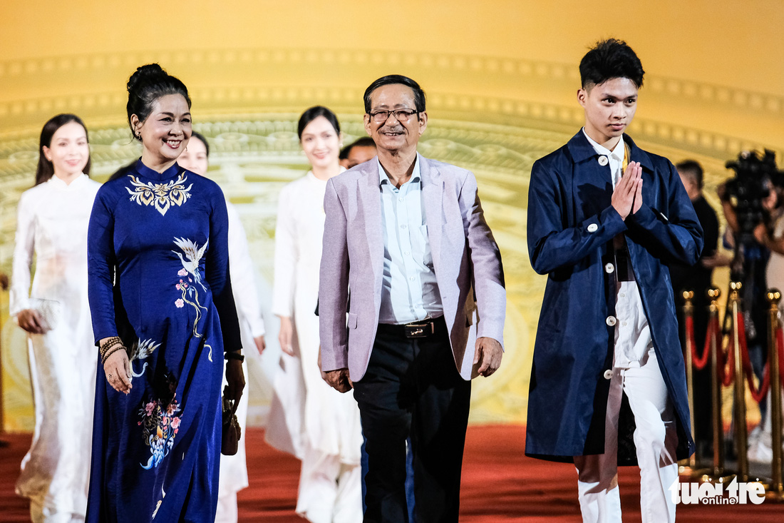Dàn sao Việt dự thảm đỏ Liên hoan phim quốc tế Hà Nội - Ảnh 8.