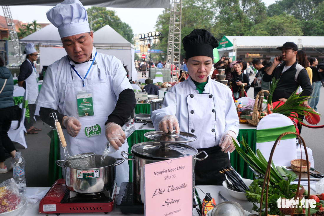 Chung kết Đi tìm người nấu phở ngon: từ miền núi phía Bắc tới miền Nam, có thí sinh từ Úc về thi - Ảnh 4.