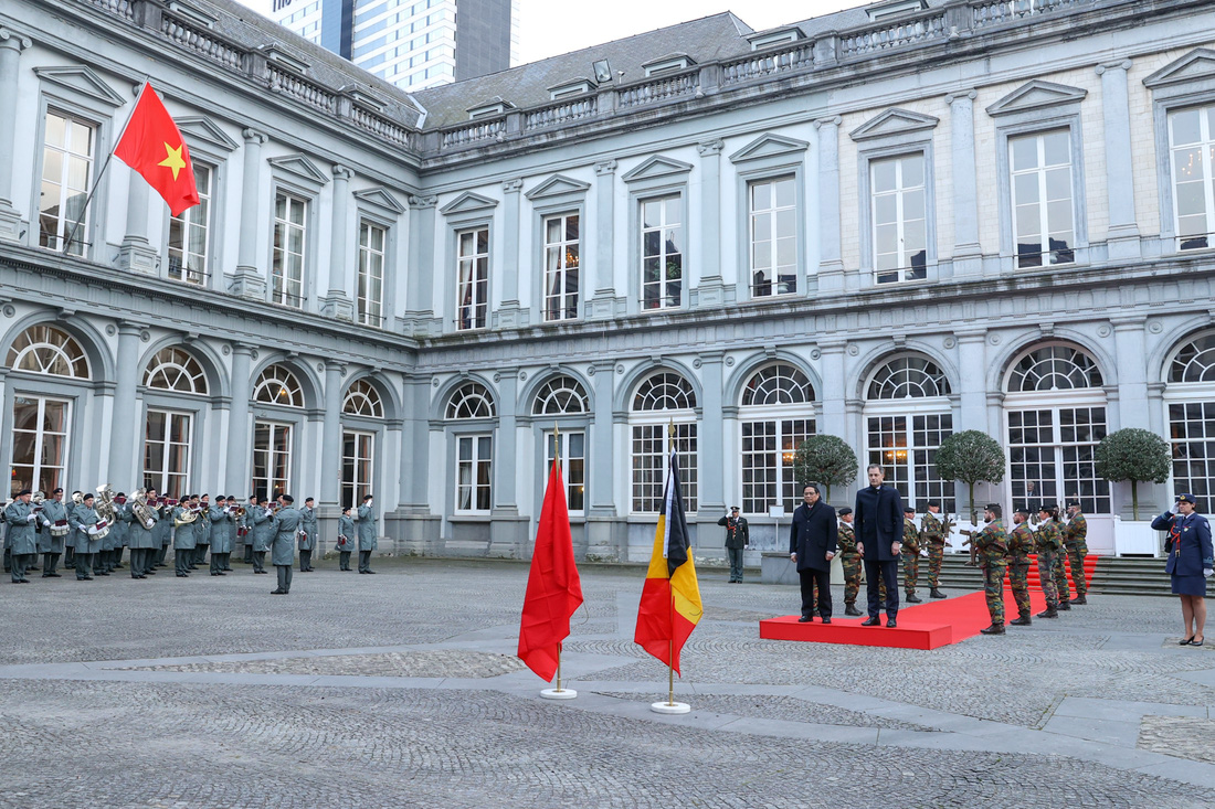 Thủ tướng Bỉ khẳng định hỗ trợ Việt Nam tài chính và công nghệ thực hiện cam kết COP26 - Ảnh 1.