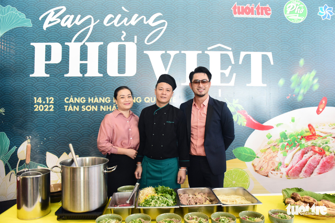 Bay cùng phở Việt: Thưởng thức tinh hoa ẩm thực sân bay - Ảnh 11.