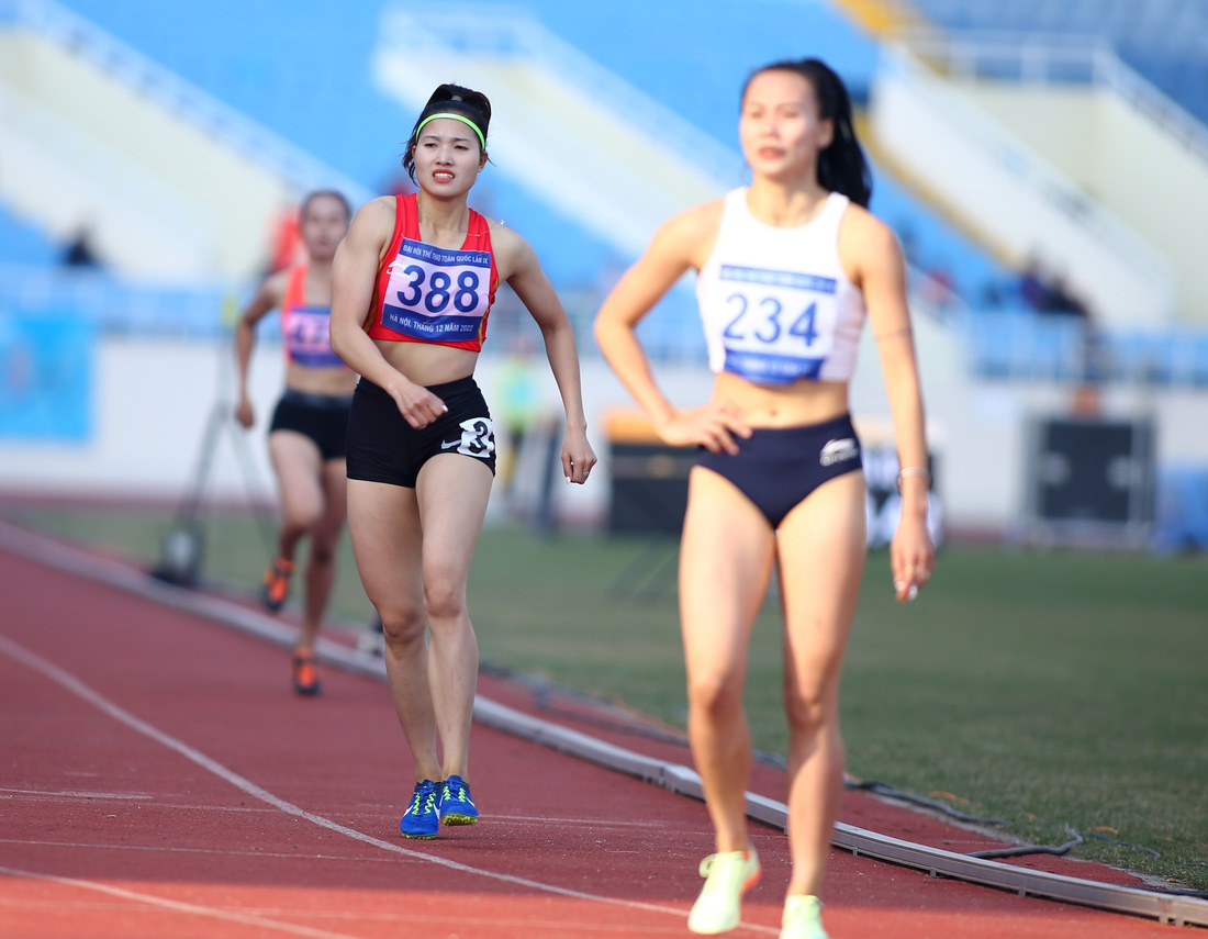 Nguyễn Tiến Trọng, Nguyễn Linh Na xô đổ kỷ lục quốc gia nội dung nhảy xa và 7 môn phối hợp - Ảnh 3.