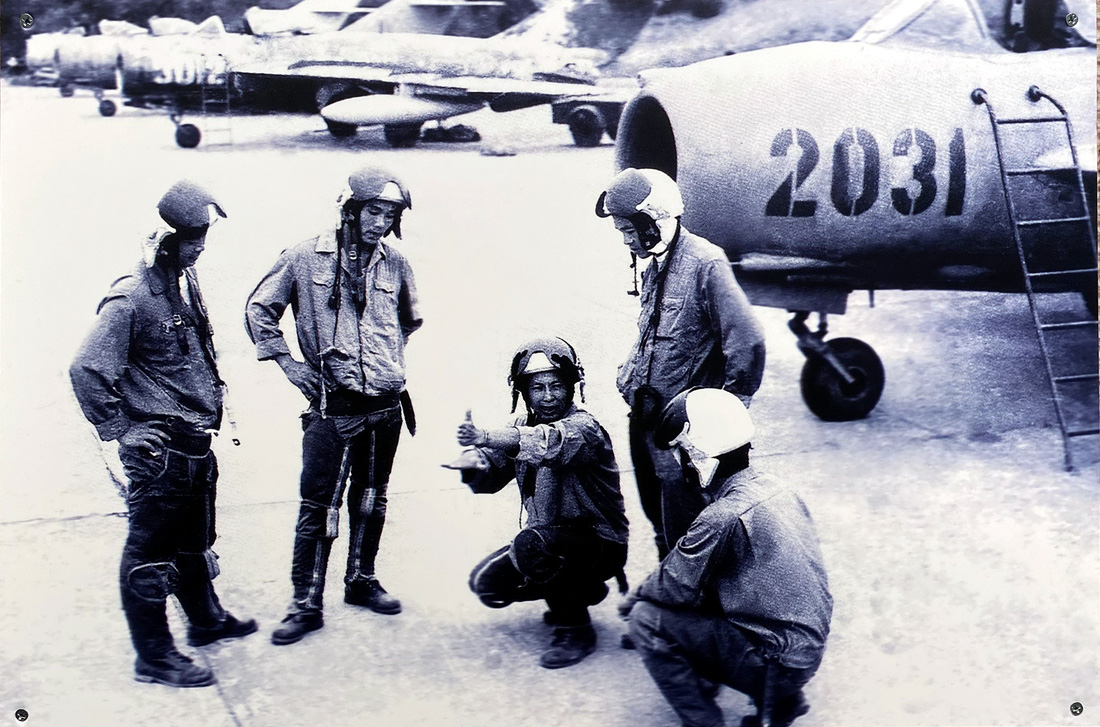 Kỷ niệm 50 năm Điện Biên Phủ trên không: Những hình ảnh Hà Nội một thời đạn bom - Ảnh 12.