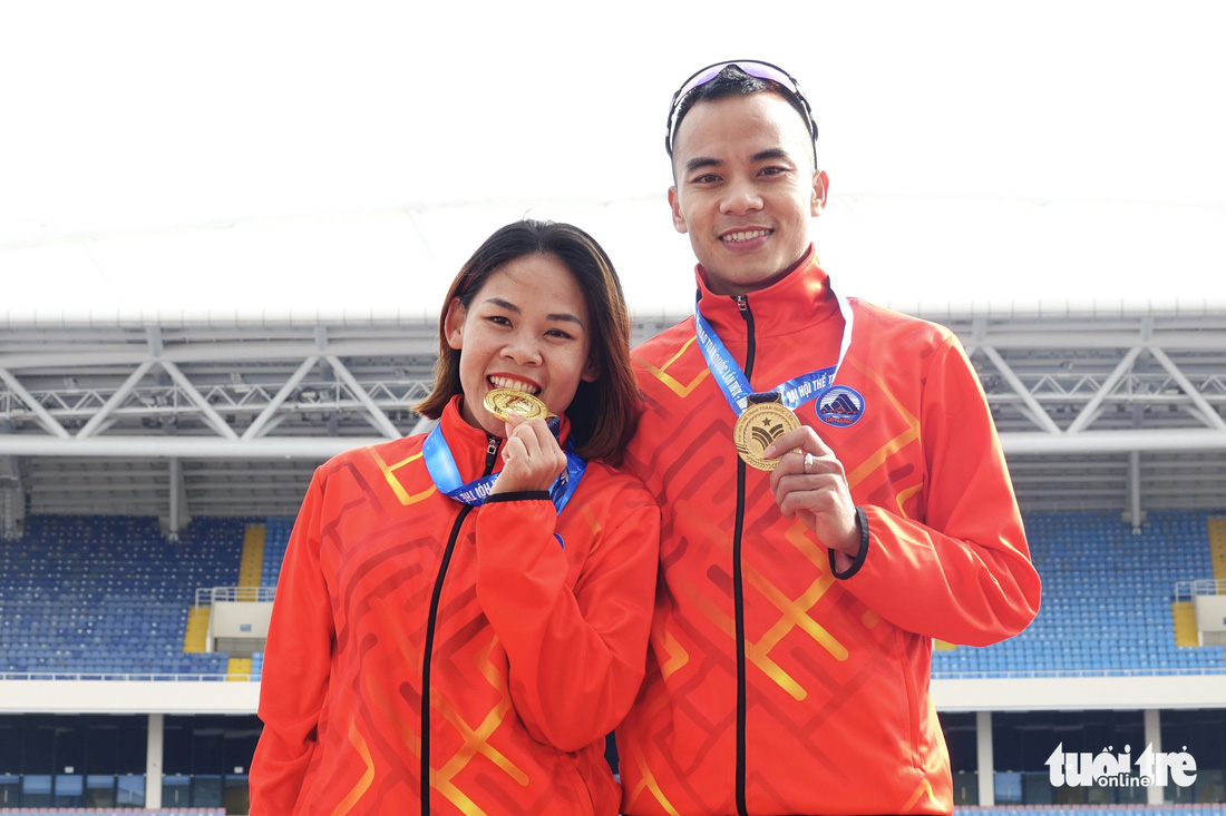 Lê Thị Tuyết giành huy chương vàng marathon lịch sử cho điền kinh Phú Yên - Ảnh 10.