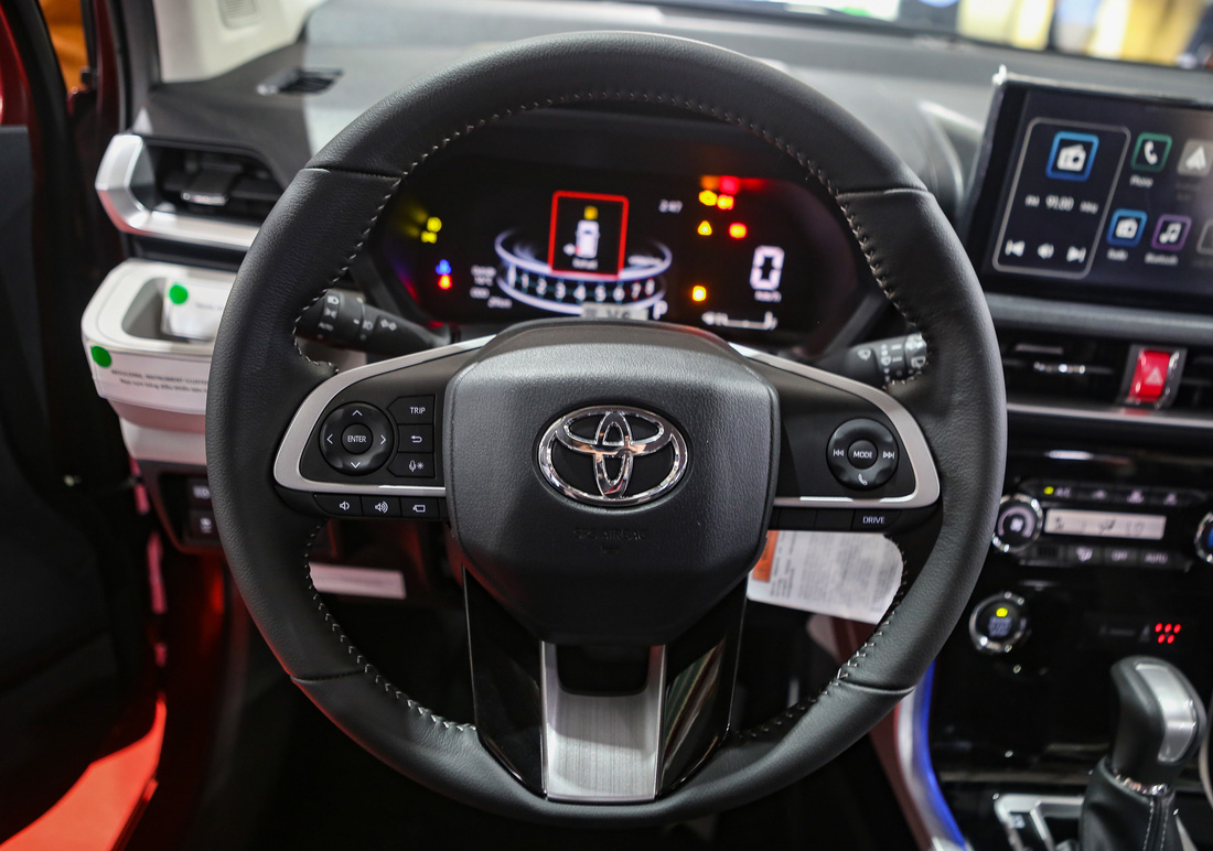 Toyota Veloz và Avanza xuất xưởng từ Vĩnh Phúc: Hơn 200 linh kiện được nội địa hóa - Ảnh 8.