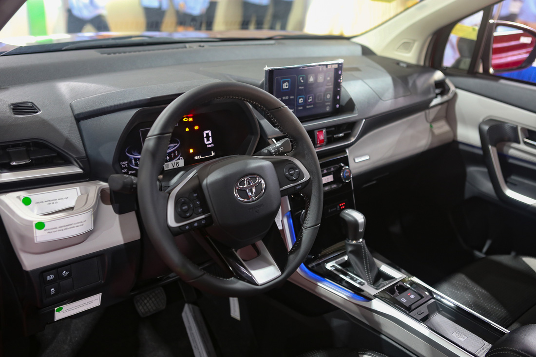 Toyota Veloz và Avanza xuất xưởng từ Vĩnh Phúc: Hơn 200 linh kiện được nội địa hóa - Ảnh 7.