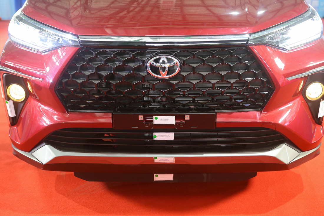 Toyota Veloz và Avanza xuất xưởng từ Vĩnh Phúc: Hơn 200 linh kiện được nội địa hóa - Ảnh 15.