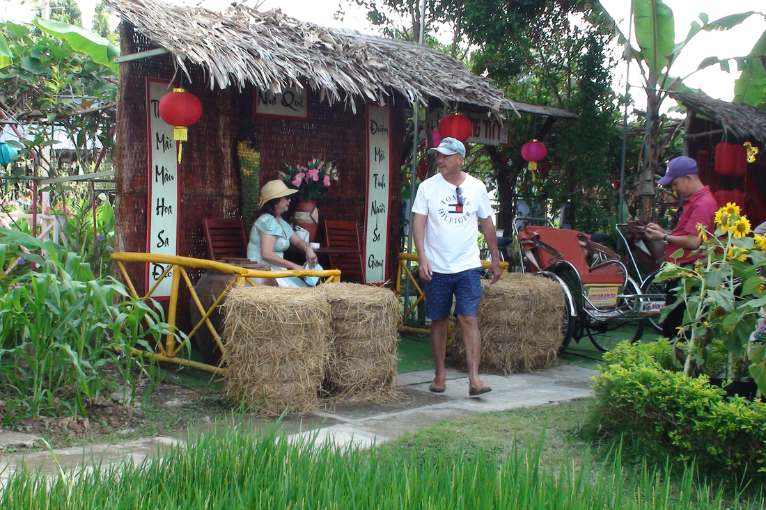 Tết dương lịch 2023: TP.HCM, Nha Trang, Hà Nội... bùng nổ các hoạt động đón năm mới - Ảnh 14.