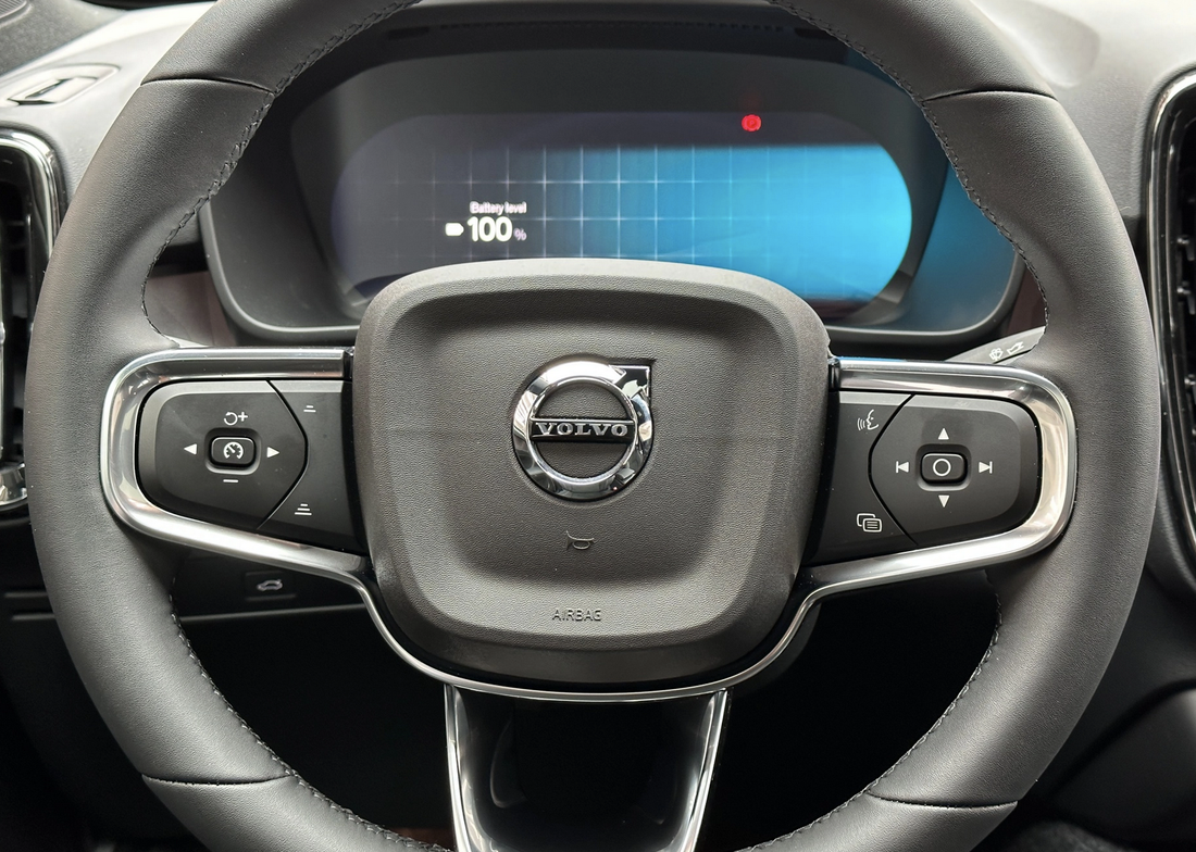 Volvo C40 Recharge 2023 sắp bán tại Việt Nam: Chạy 420 km/lần sạc - Ảnh 16.