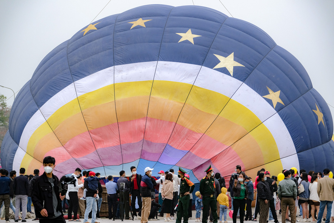 Lễ hội khinh khí cầu quốc tế tô điểm vẻ đẹp núi rừng Đông Bắc - Ảnh 6.