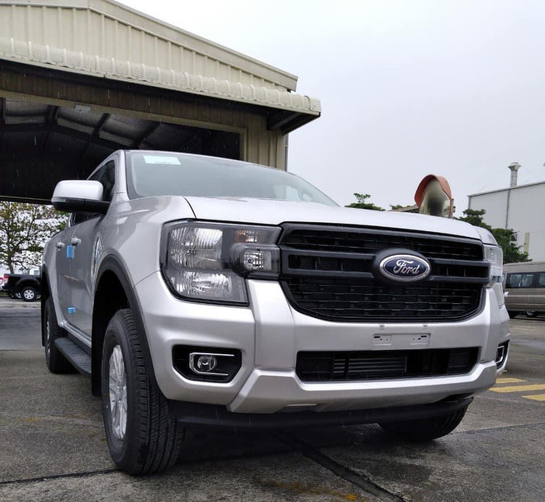 Ford Ranger 2023 lộ diện tại nhà máy Hải Dương - Ảnh 2.