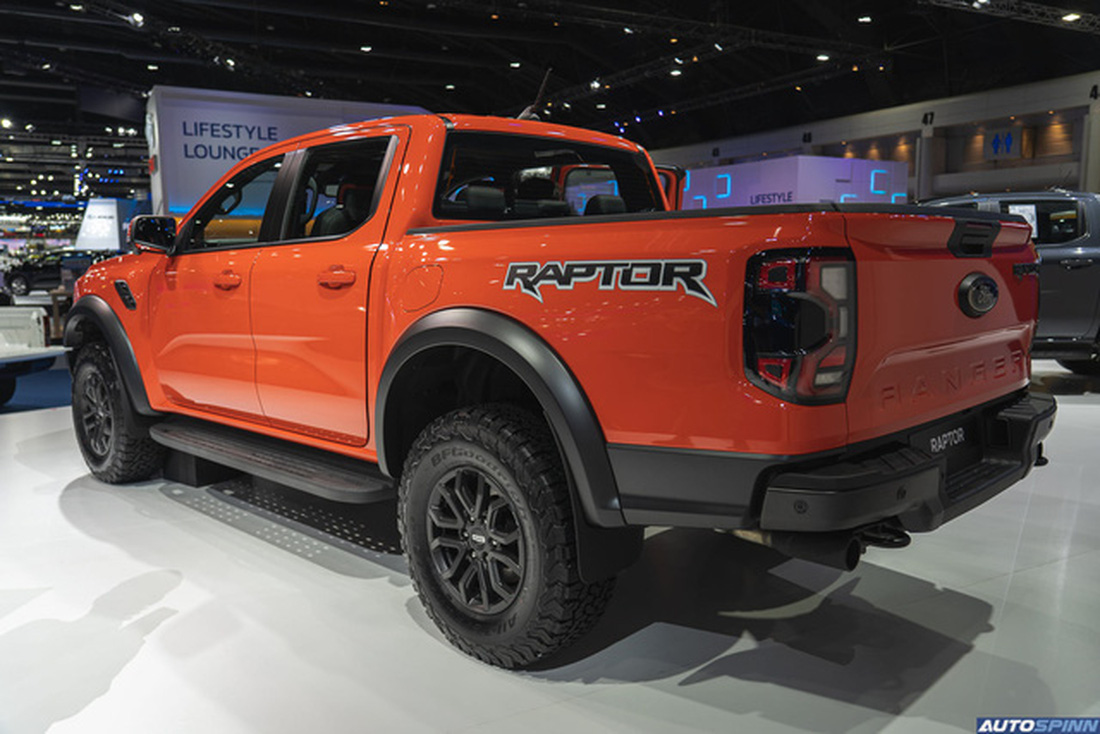 Đại lý nhận cọc Ford Ranger Raptor 2023, giá dự kiến 1,329 tỉ đồng, chờ vài tháng - Ảnh 2.