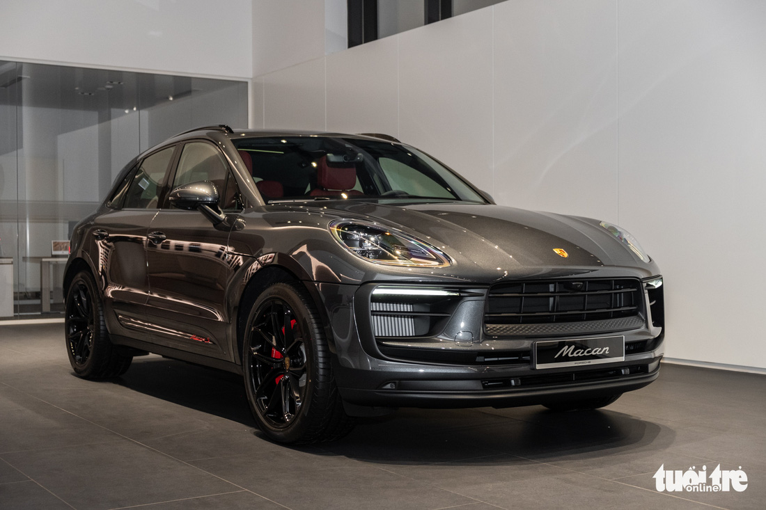 Porsche Macan 2022 ra mắt Việt Nam, giá từ 2,992 tỉ đồng - Ảnh 1.