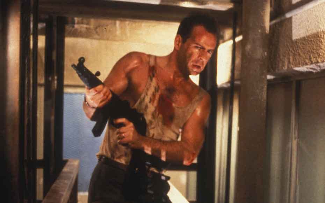 Bruce Willis tuyên bố giải nghệ, chia tay sự nghiệp lẫy lừng hơn 40 năm, tượng đài Hollywood - Ảnh 7.