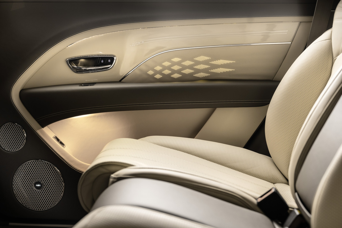 Bentley Bentayga Extended ra mắt: SUV đầu bảng, rộng và nhiều công nghệ nhất của Bentley - Ảnh 19.