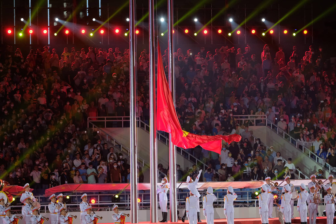 SEA Games 31 khai mạc bằng bữa tiệc âm thanh và ánh sáng hoành tráng - Ảnh 28.